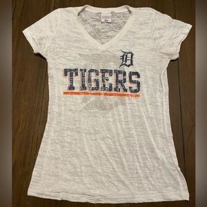 MLB Tigers Top